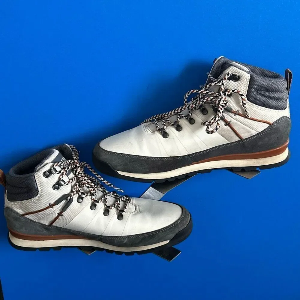 The North Face Back to Berkeley Mid WATERPROOF Vintage White Hiking Boot 12